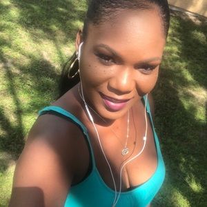 Meet your Posher, Ms. Shannon